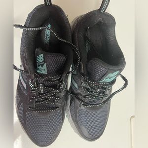 GENTLY WORN. Women’s New Balance 412. 8.5
